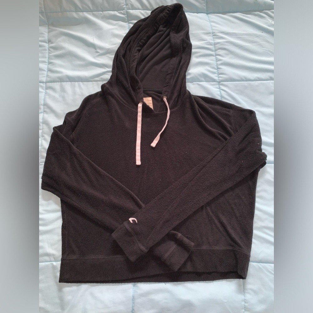 Women’s Hollister hoodie